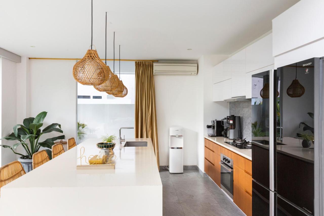The Jendela House Villa Canggu  Exterior photo