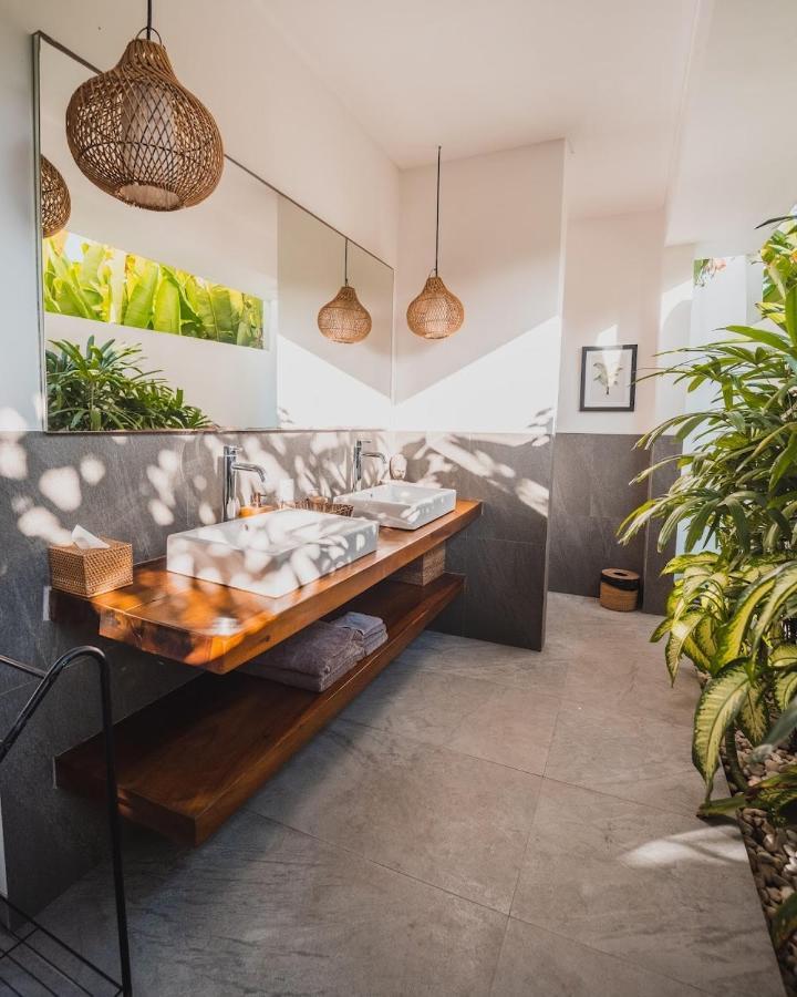 The Jendela House Villa Canggu  Exterior photo