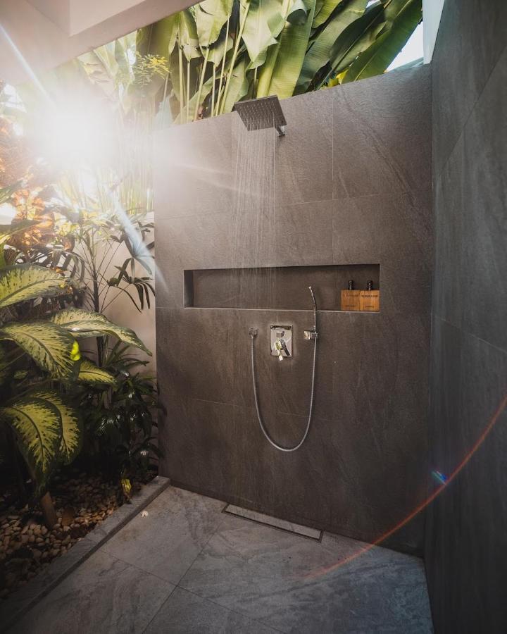 The Jendela House Villa Canggu  Exterior photo
